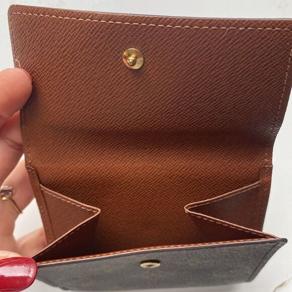 Louis Vuitton Monogram Wallet - Picture 4 of 16